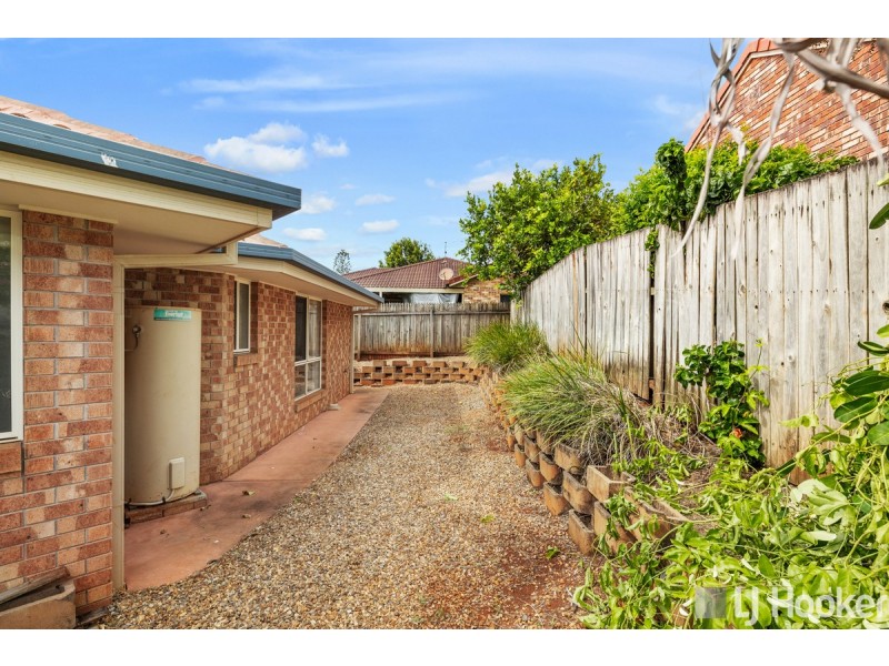 8 Cazna Court, Redland Bay QLD 4165
