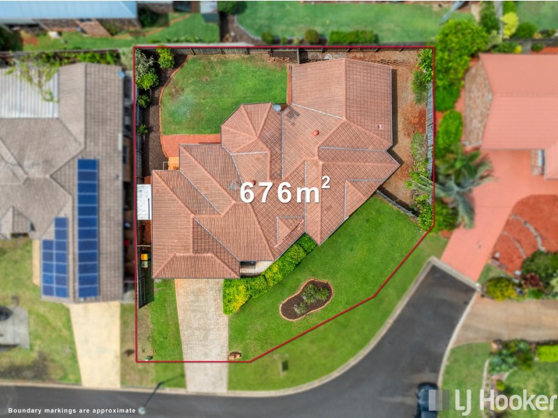 8 Cazna Court, Redland Bay QLD 4165