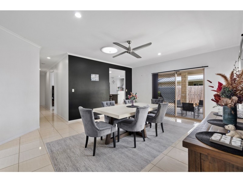 72 Starkey Street, Wellington Point QLD 4160