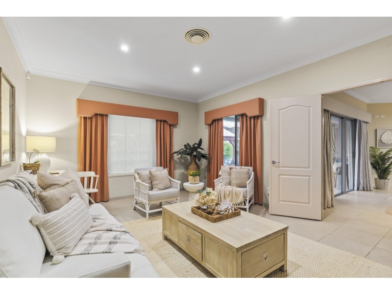 14 Tudar Place, Thornlands QLD 4164