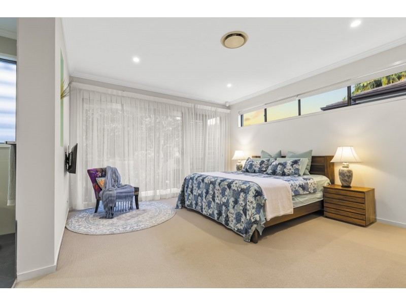 33 Eromanga Street, Carindale QLD 4152