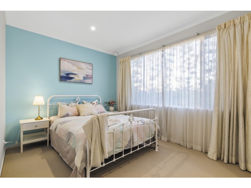 33 Eromanga Street, Carindale QLD 4152