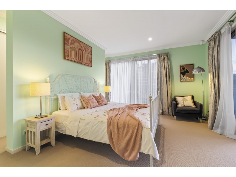 33 Eromanga Street, Carindale QLD 4152