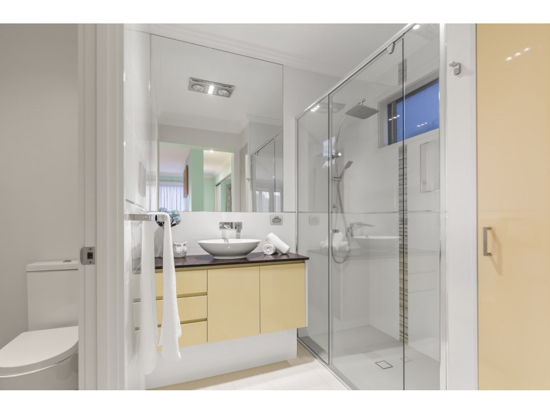 33 Eromanga Street, Carindale QLD 4152