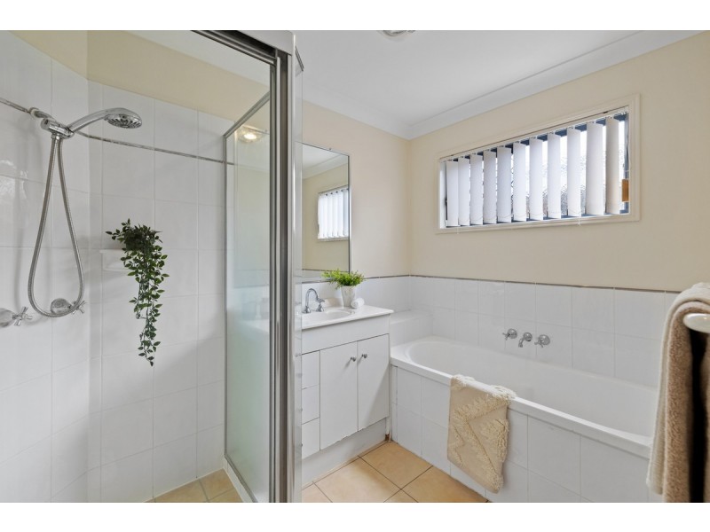 54 Seaholly Crescent, Victoria Point QLD 4165