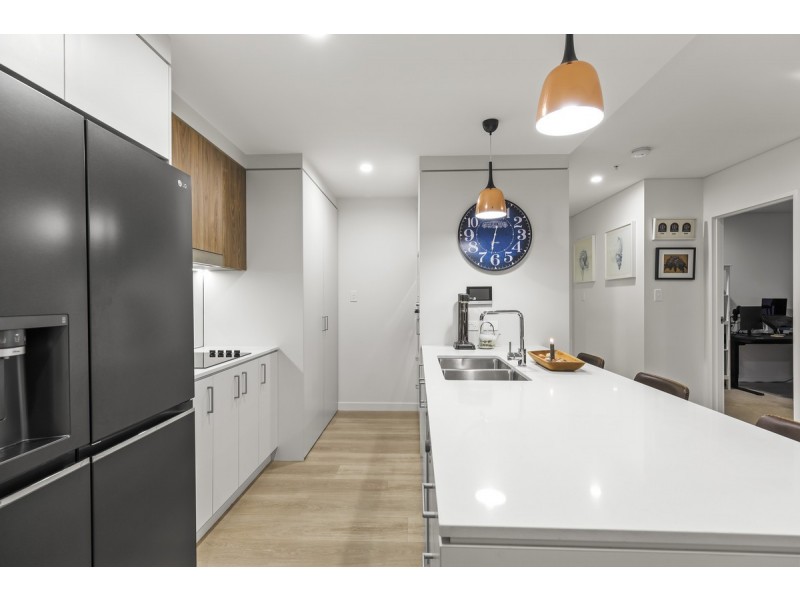 5303/221 Bloomfield Street, Cleveland QLD 4163