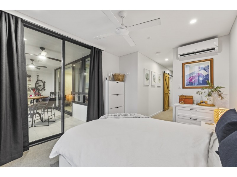 5303/221 Bloomfield Street, Cleveland QLD 4163