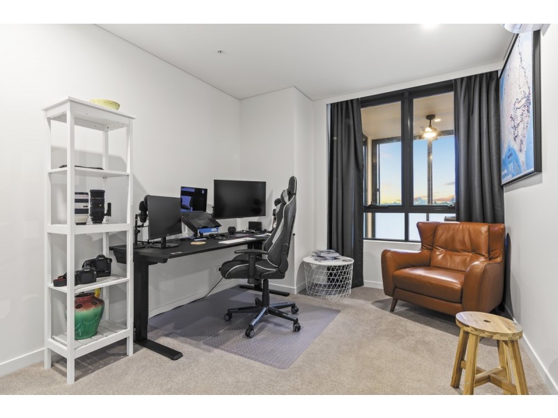 5303/221 Bloomfield Street, Cleveland QLD 4163