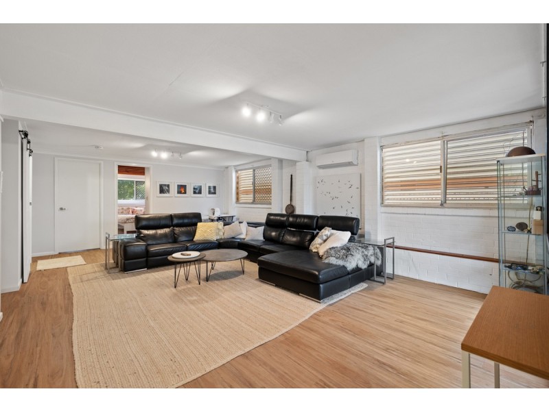 4 Raven Street, Victoria Point QLD 4165