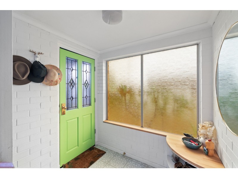 4 Raven Street, Victoria Point QLD 4165