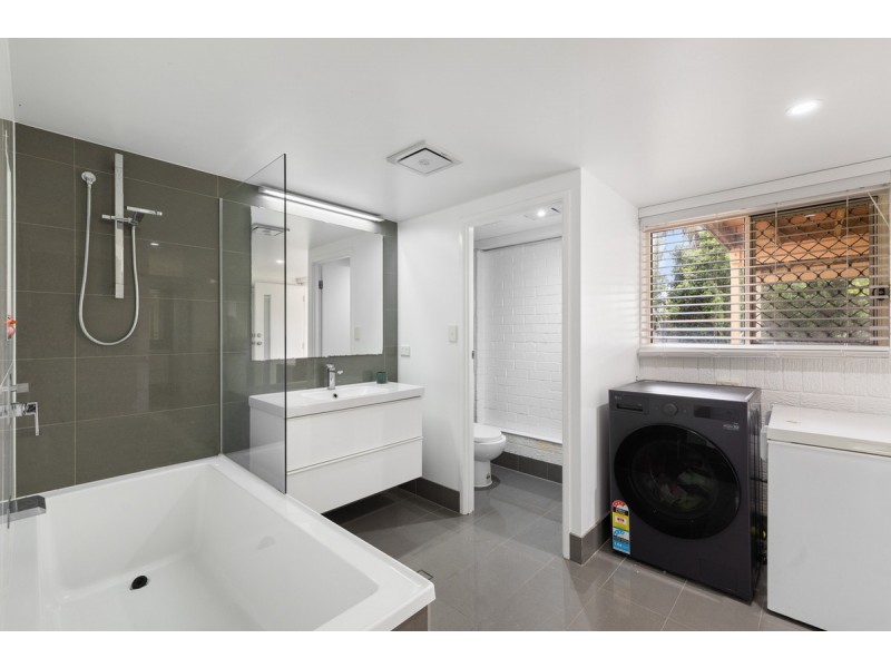 24 Bayford Street, Birkdale QLD 4159