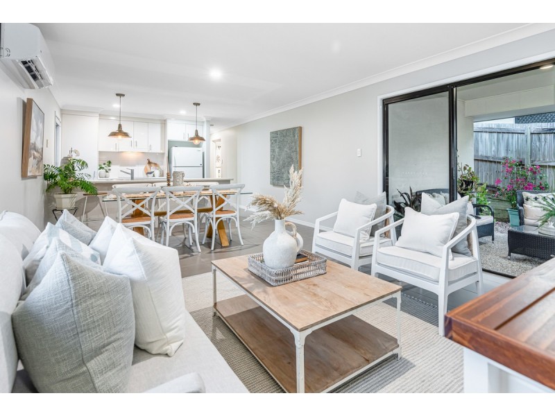 12 Alton Towers Street, Springfield Lakes QLD 4300