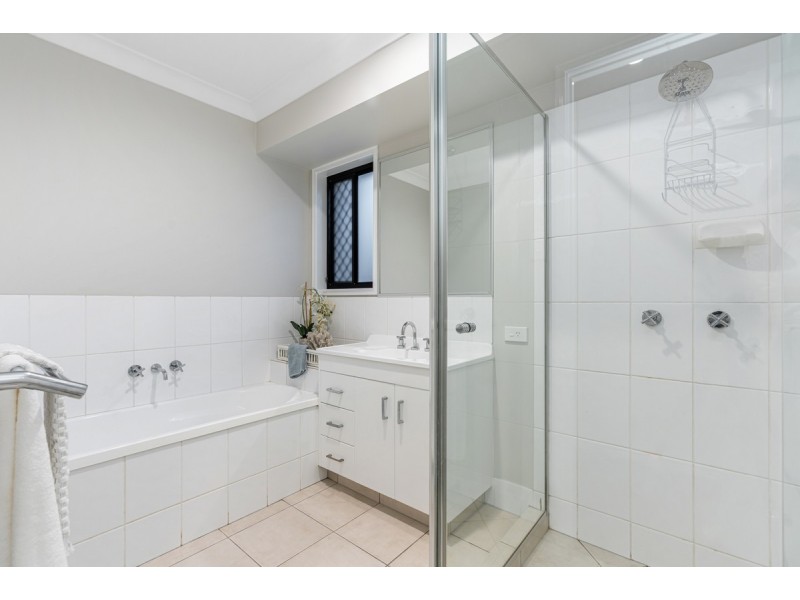 12 Alton Towers Street, Springfield Lakes QLD 4300