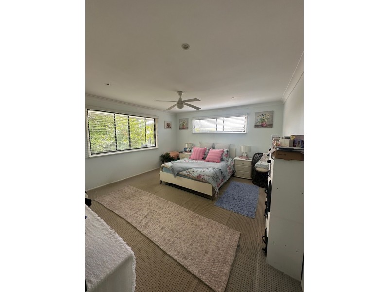 9 Pigeon Court, Birkdale QLD 4159