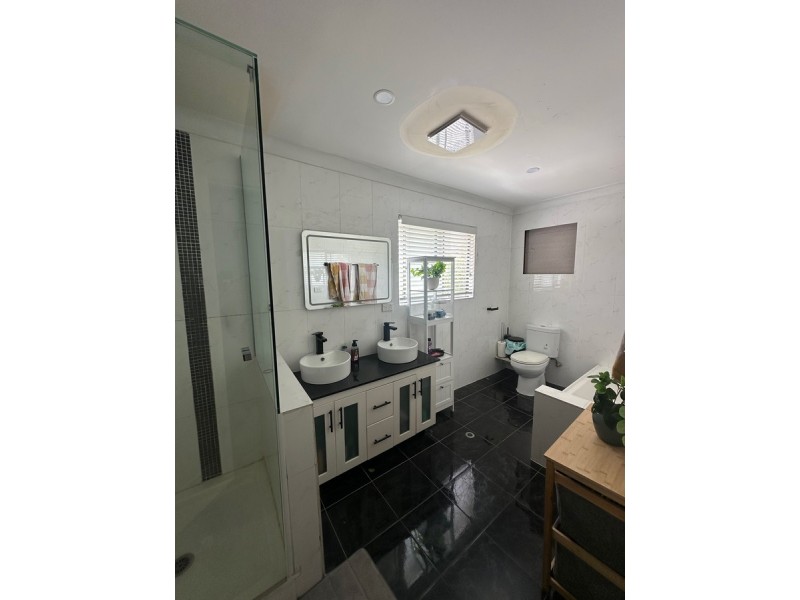 9 Pigeon Court, Birkdale QLD 4159