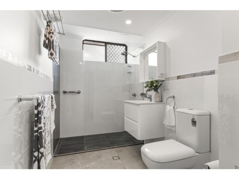 1/33-35 Shore Street East, Cleveland QLD 4163