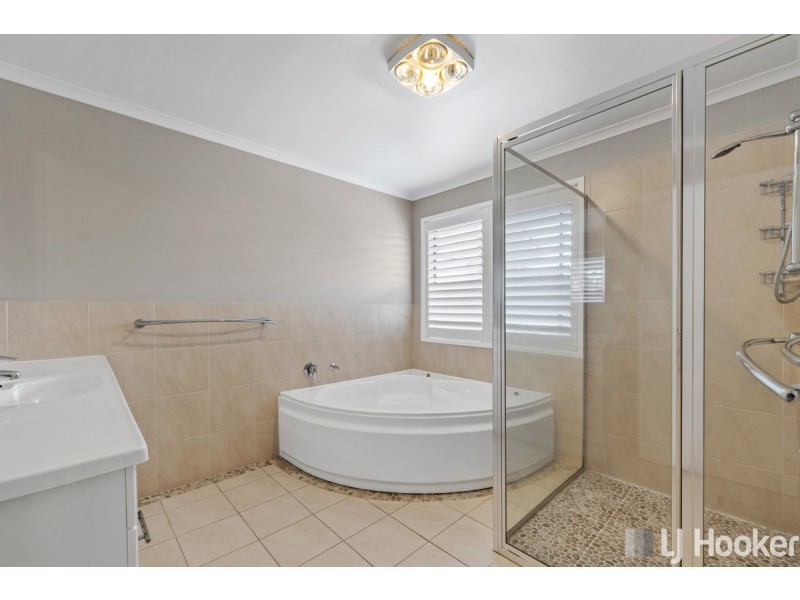 8 Ocean Street, Cleveland QLD 4163