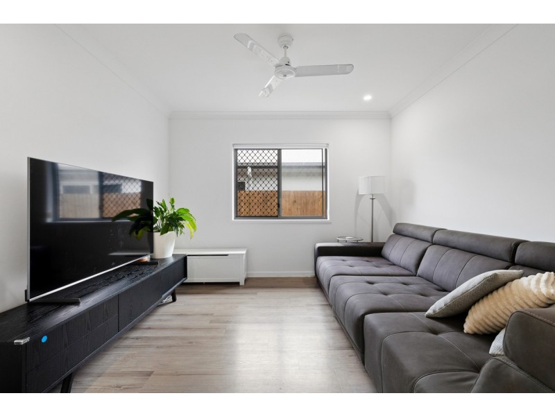 11 Greenside Street, Victoria Point QLD 4165