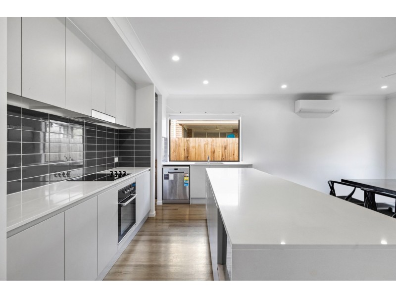 11 Greenside Street, Victoria Point QLD 4165