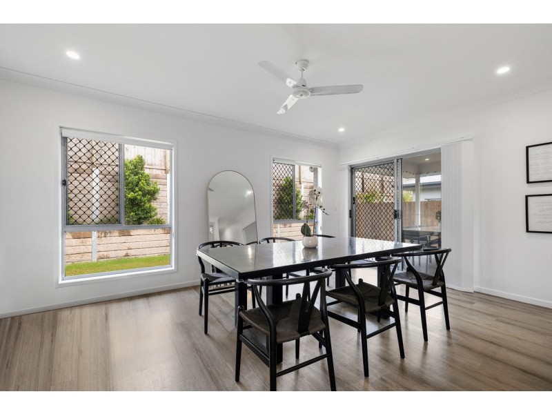 11 Greenside Street, Victoria Point QLD 4165