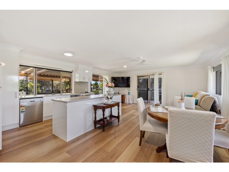 7 Kruger Street, Redland Bay QLD 4165