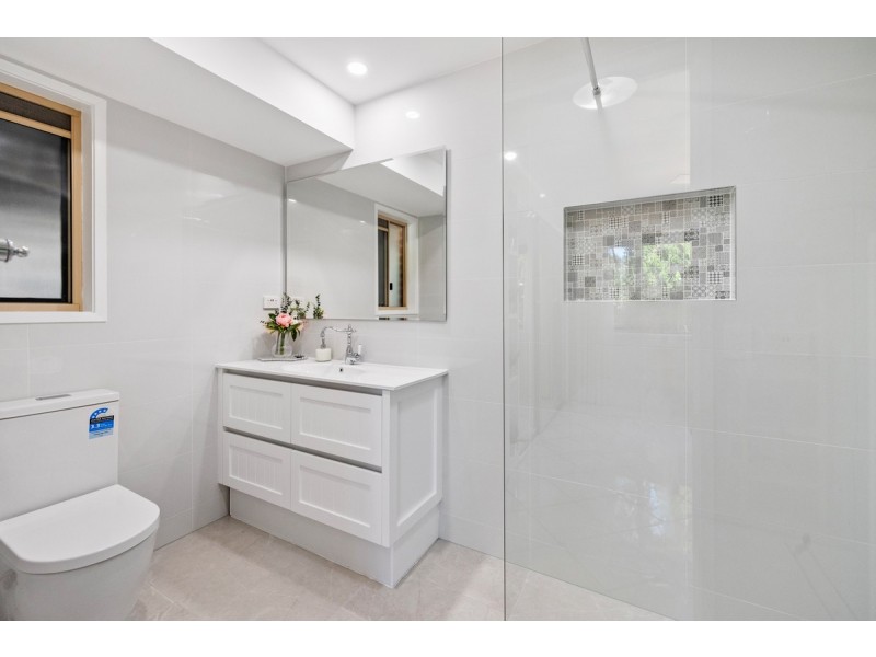 7 Kruger Street, Redland Bay QLD 4165