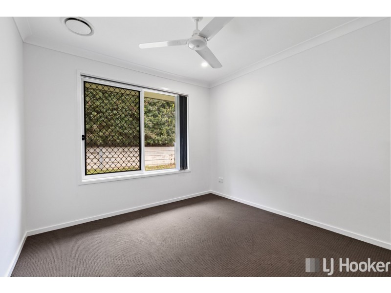 11 Glenhaven Close, Redland Bay QLD 4165