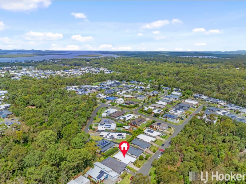 11 Glenhaven Close, Redland Bay QLD 4165