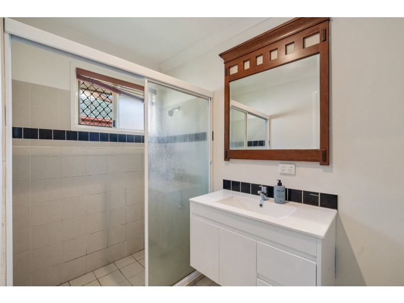 17/5 Spalding Crescent, Goodna QLD 4300