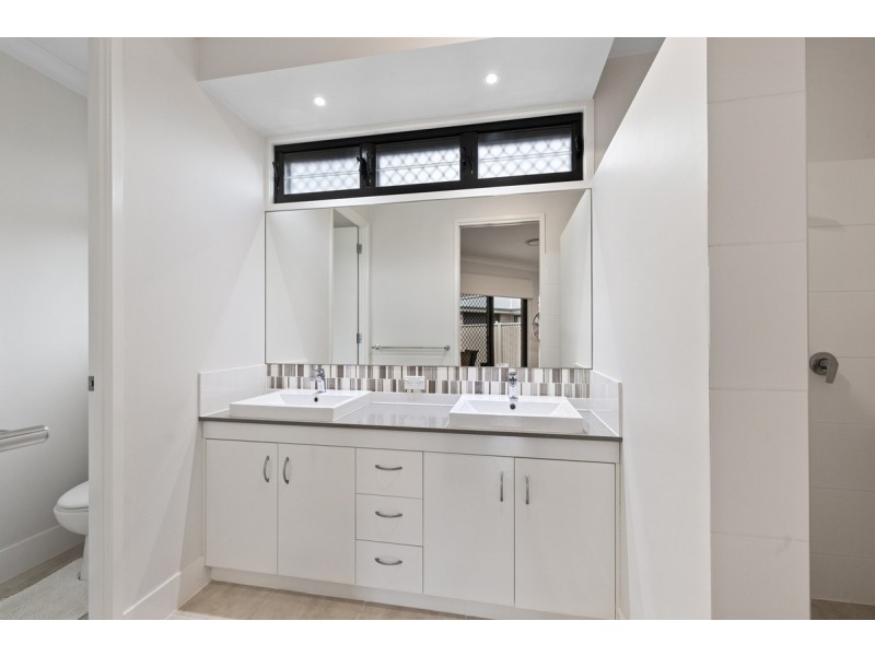 11 Cashmere Court, Wellington Point QLD 4160