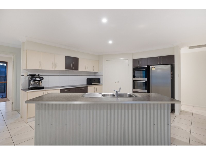 24 Olympus Drive, Cleveland QLD 4163