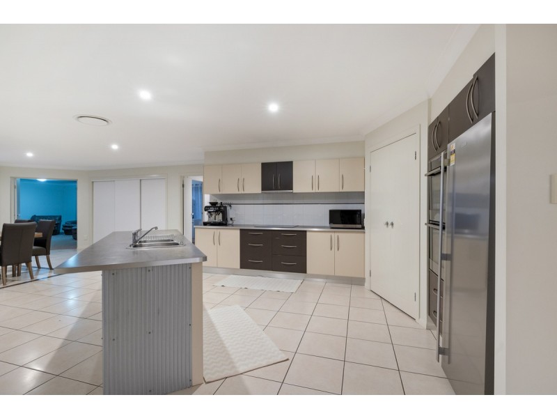 24 Olympus Drive, Cleveland QLD 4163