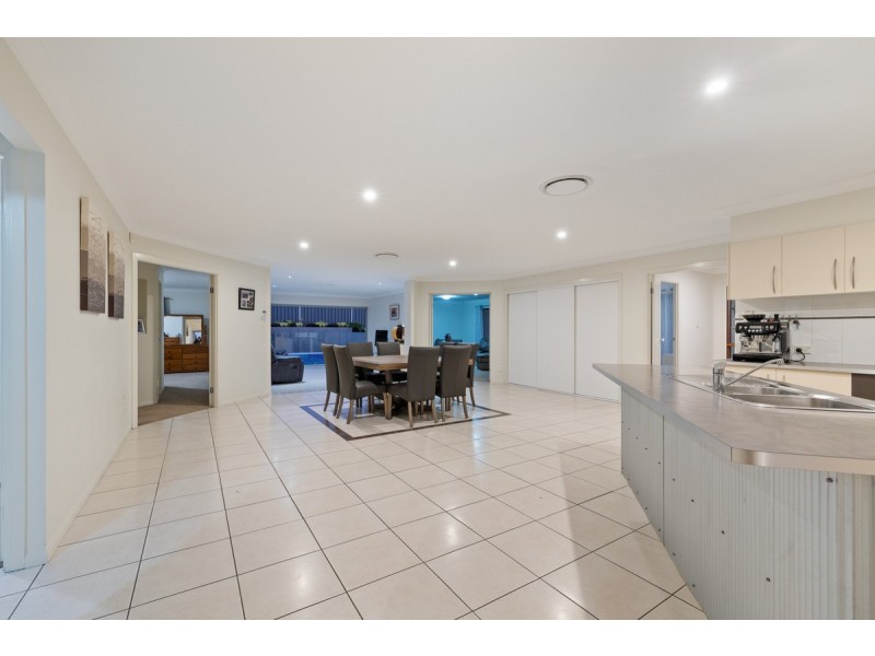 24 Olympus Drive, Cleveland QLD 4163