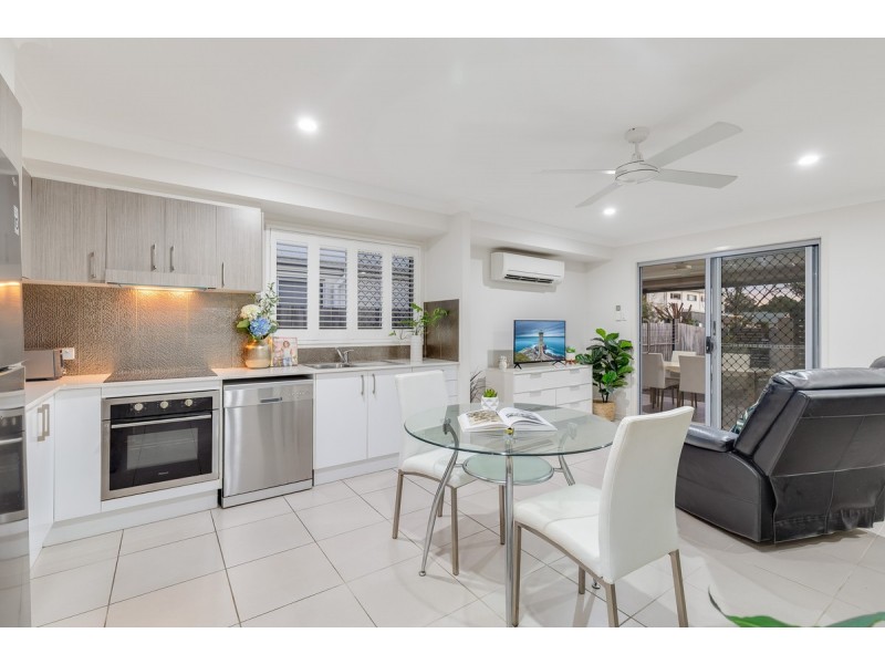 2/7 Yarrow Court, Cleveland QLD 4163