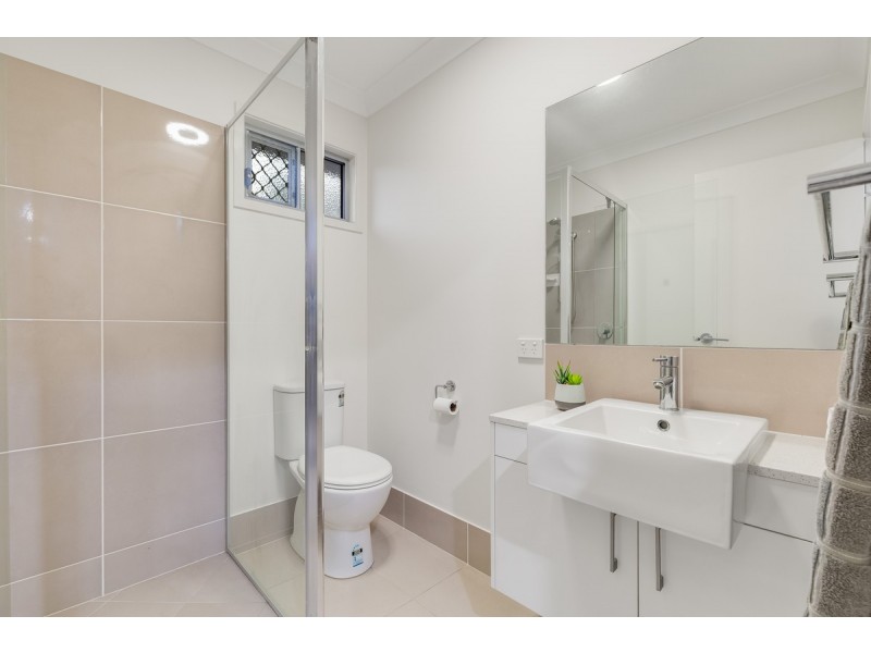 2/7 Yarrow Court, Cleveland QLD 4163