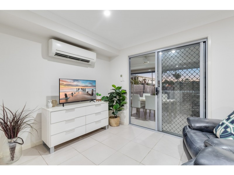 2/7 Yarrow Court, Cleveland QLD 4163