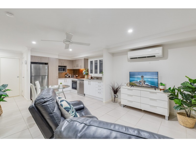 2/7 Yarrow Court, Cleveland QLD 4163