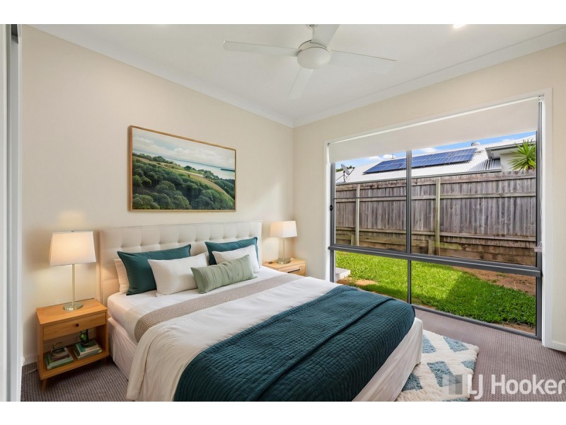 10 Muller Street, Redland Bay QLD 4165
