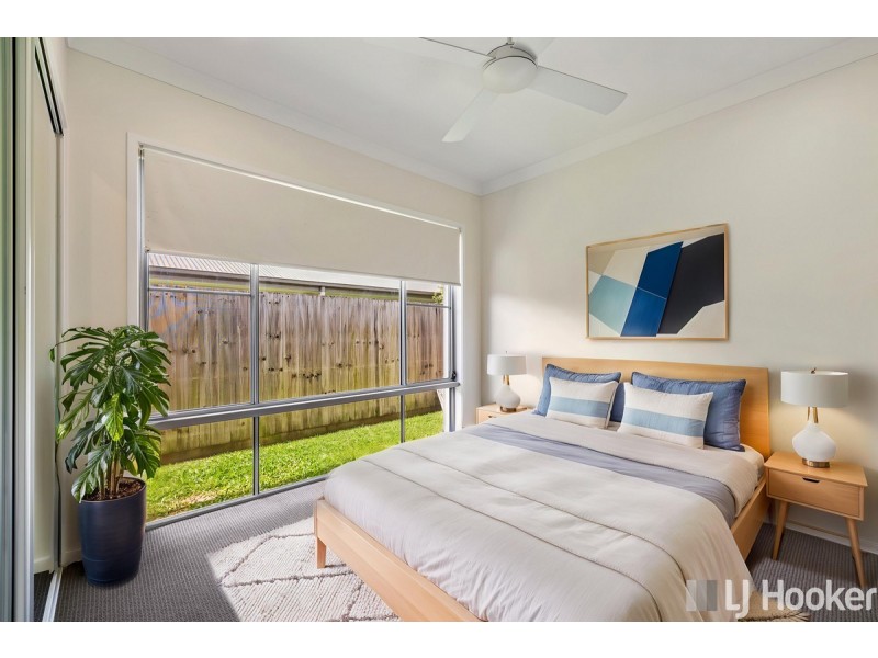 10 Muller Street, Redland Bay QLD 4165