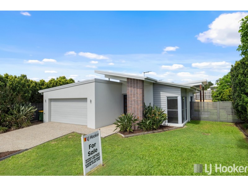 10 Muller Street, Redland Bay QLD 4165