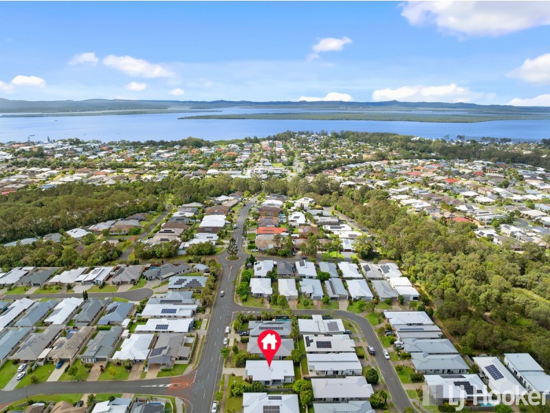 10 Muller Street, Redland Bay QLD 4165