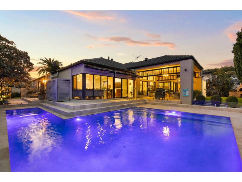 8 Melrose Close, Carindale QLD 4152