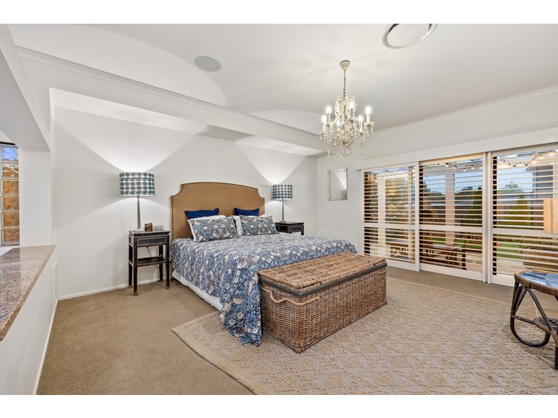 8 Melrose Close, Carindale QLD 4152