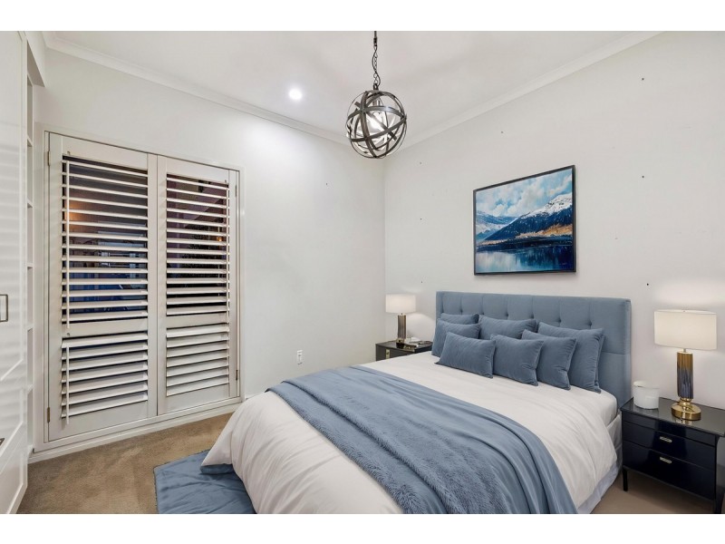 8 Melrose Close, Carindale QLD 4152