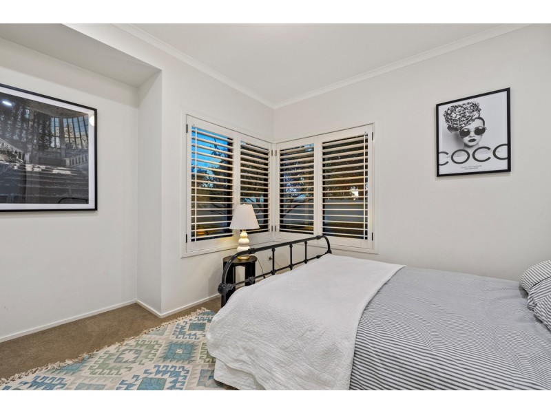 8 Melrose Close, Carindale QLD 4152