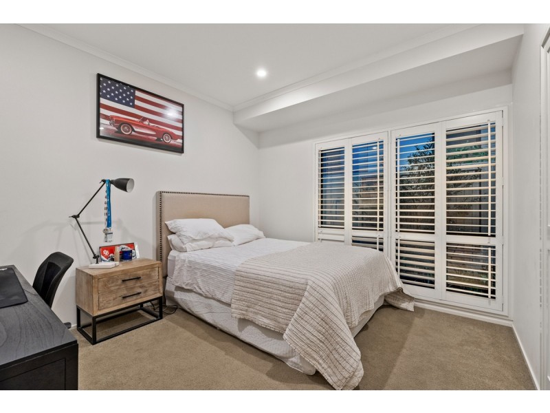 8 Melrose Close, Carindale QLD 4152