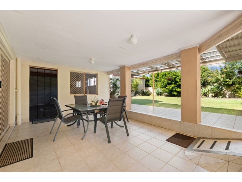 2 Maritime Court, Victoria Point QLD 4165