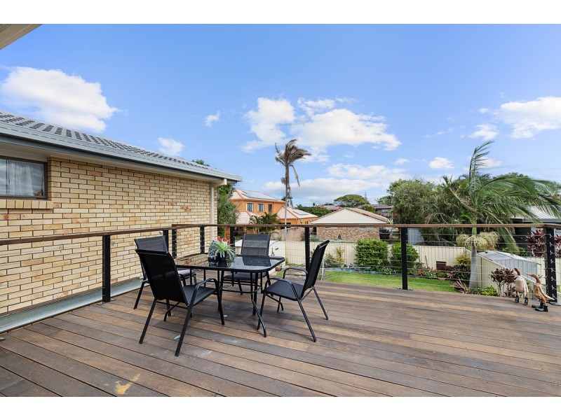 68 Cavell Street, Birkdale QLD 4159