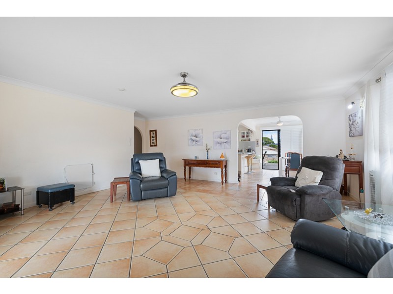 68 Cavell Street, Birkdale QLD 4159