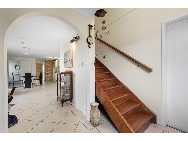 68 Cavell Street, Birkdale QLD 4159